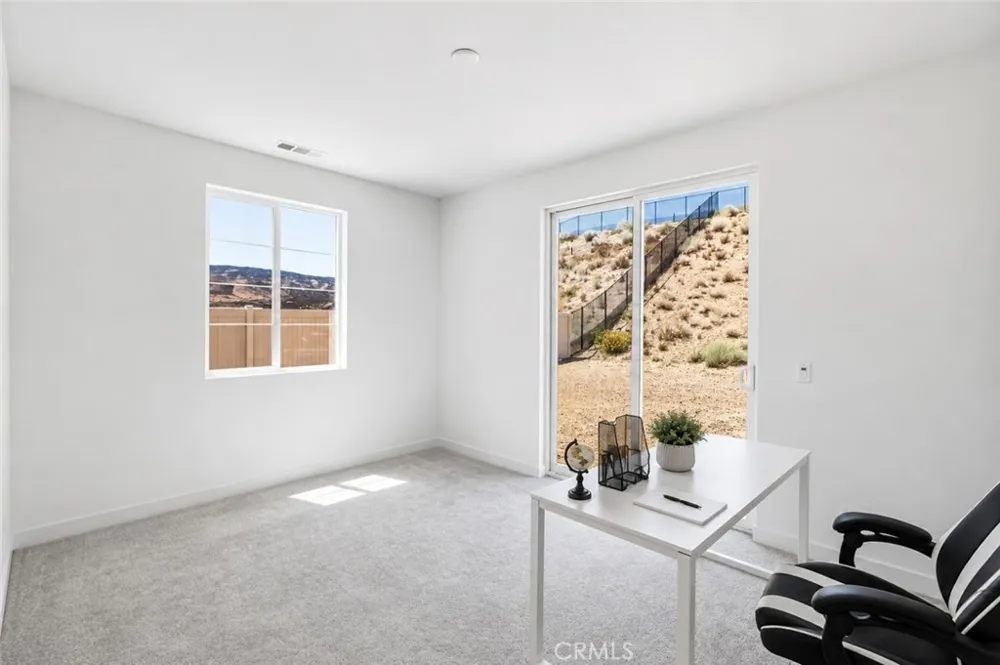 3981 Eliopulos Ranch Palmdale, CA 93551