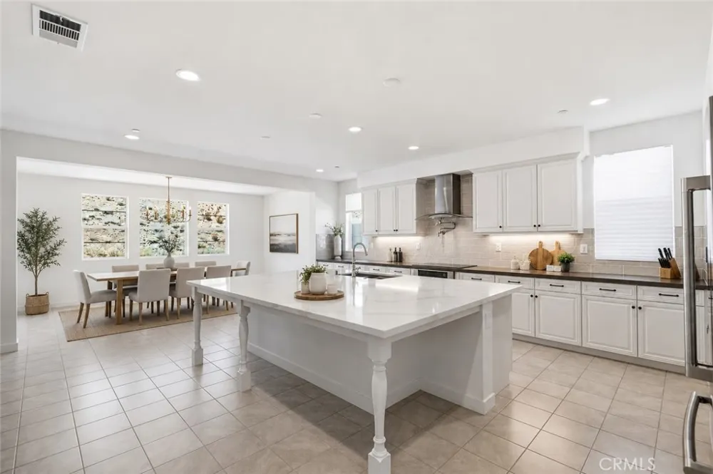 3981 Eliopulos Ranch Palmdale, CA 93551