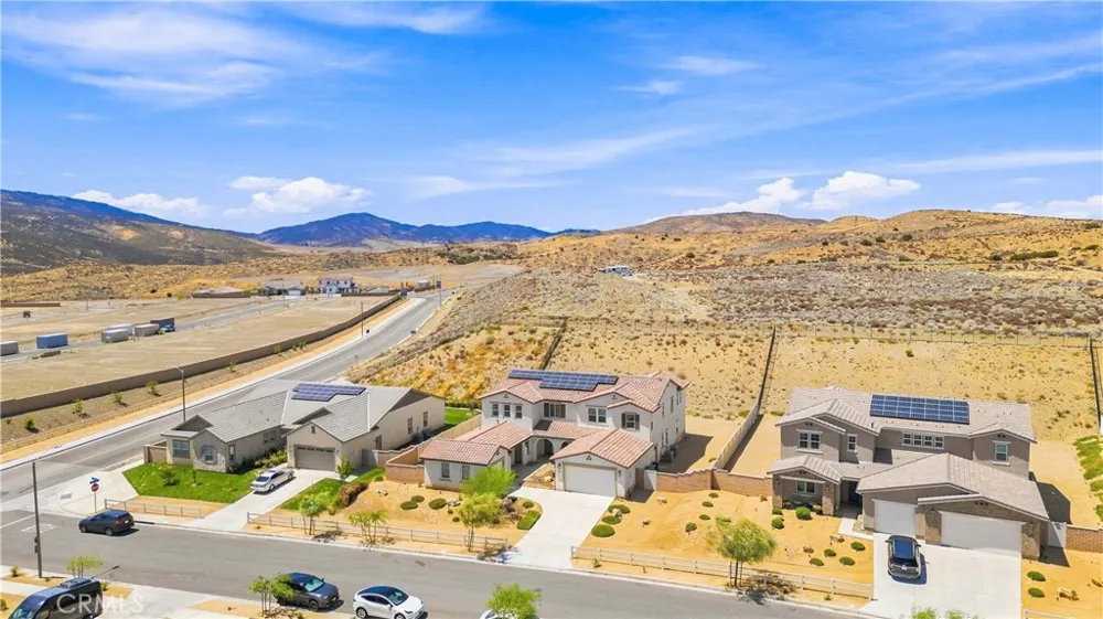 3981 Eliopulos Ranch Palmdale, CA 93551