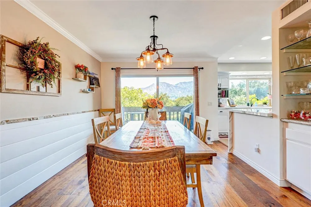 10480 Sunland Boulevard #7 Sunland, CA 91040
