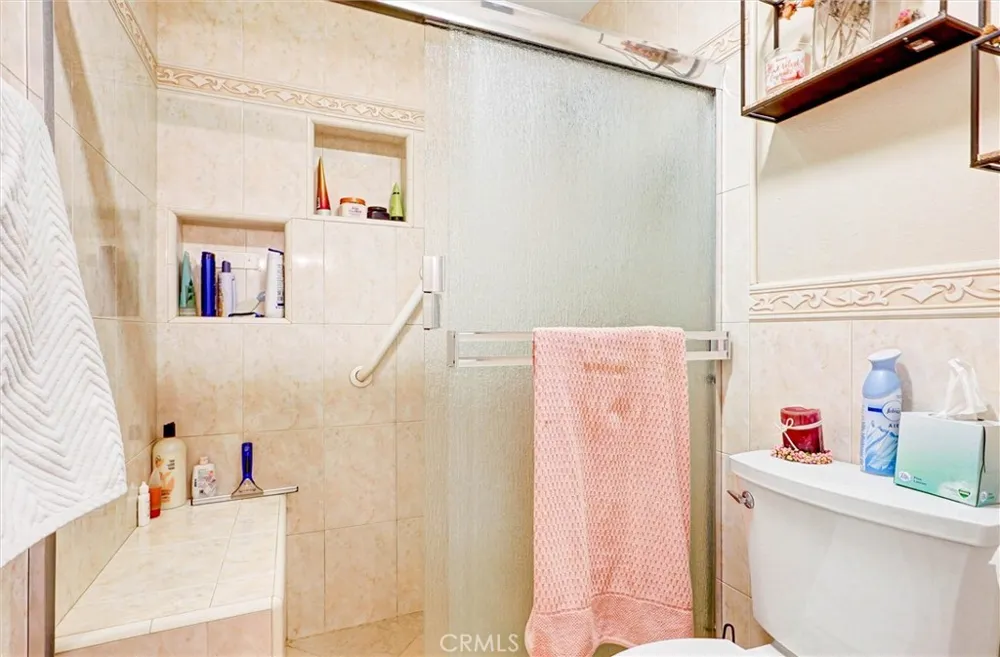 10480 Sunland Boulevard #7 Sunland, CA 91040