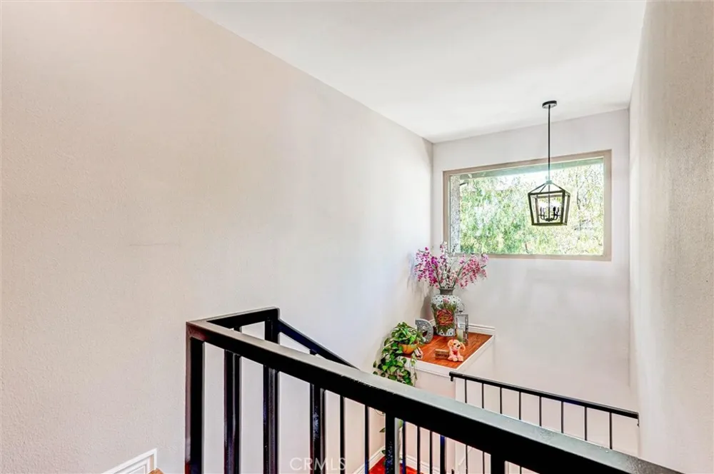 10480 Sunland Boulevard #7 Sunland, CA 91040