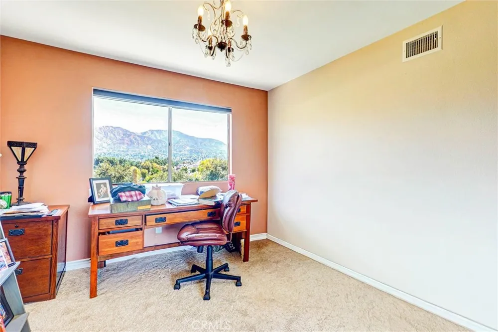 10480 Sunland Boulevard #7 Sunland, CA 91040