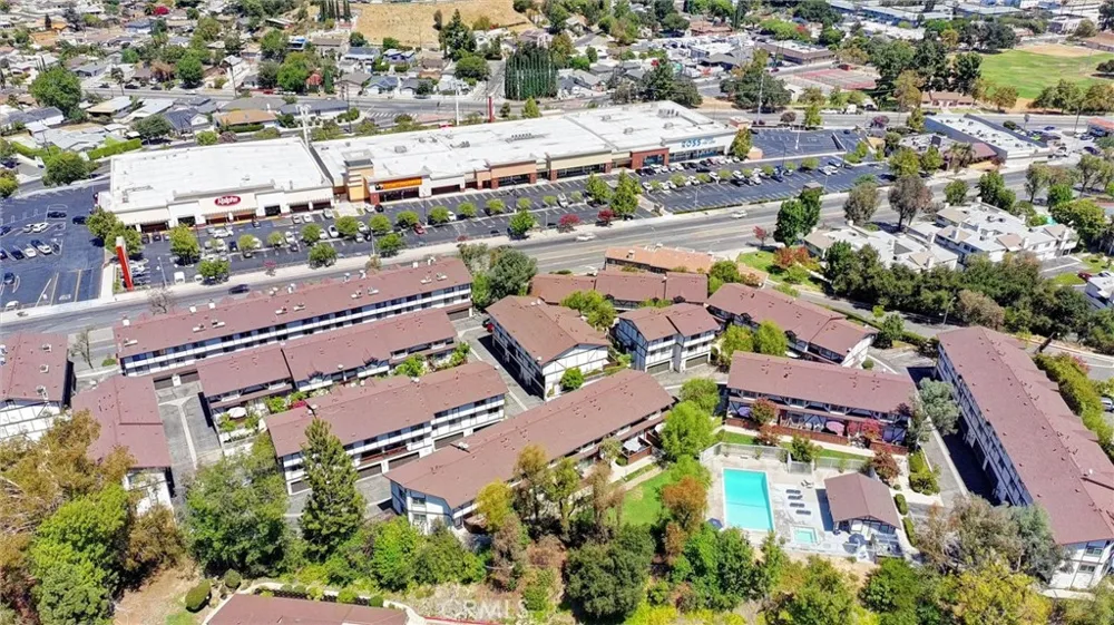 10480 Sunland Boulevard #7 Sunland, CA 91040