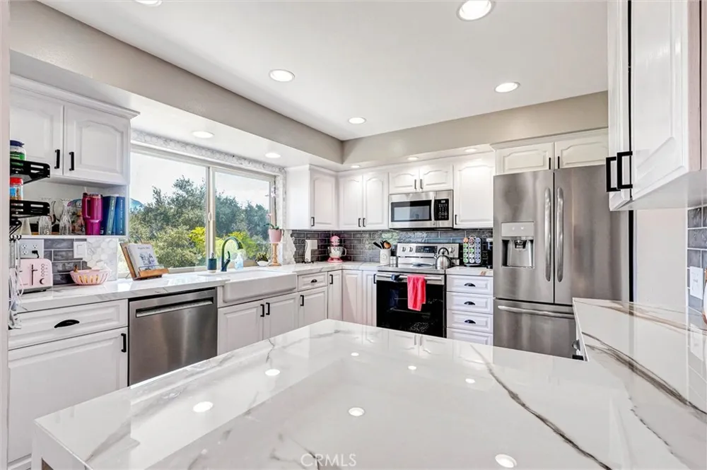 10480 Sunland Boulevard #7 Sunland, CA 91040