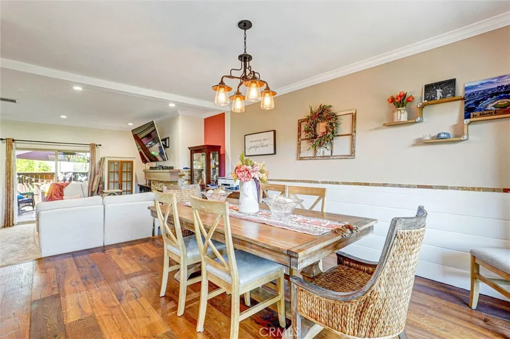 10480 Sunland Boulevard #7 Sunland, CA 91040