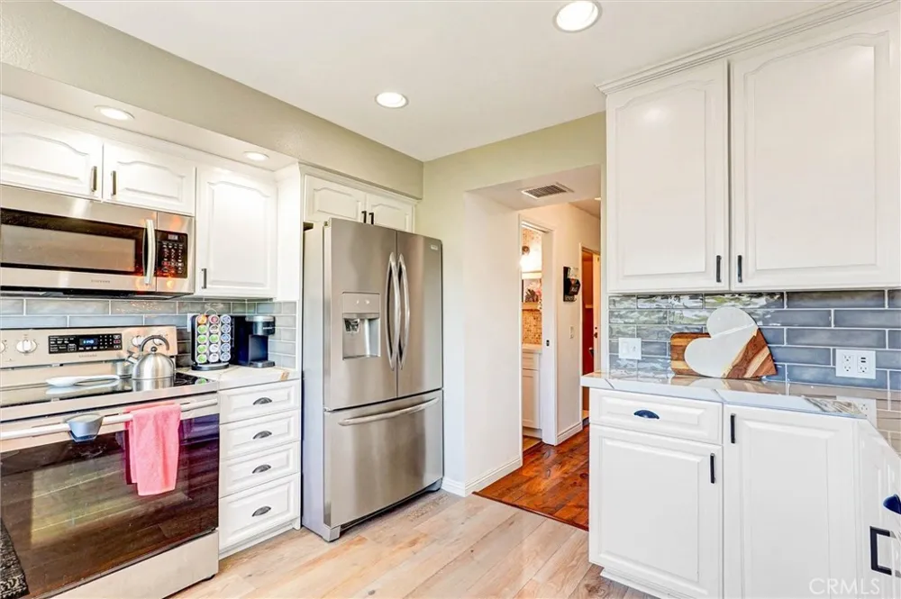 10480 Sunland Boulevard #7 Sunland, CA 91040