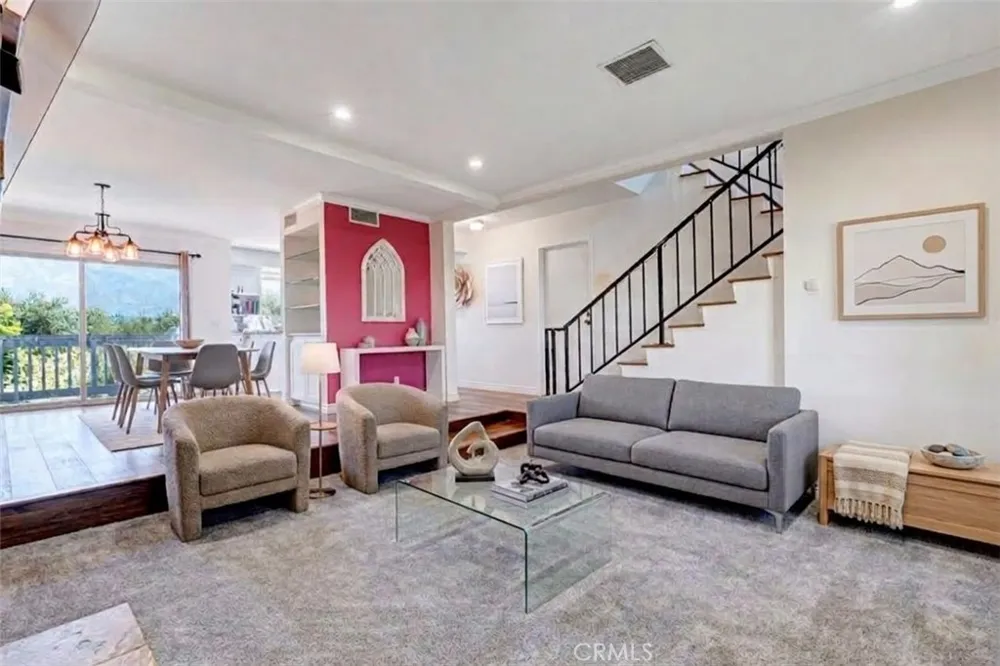 10480 Sunland Boulevard #7 Sunland, CA 91040