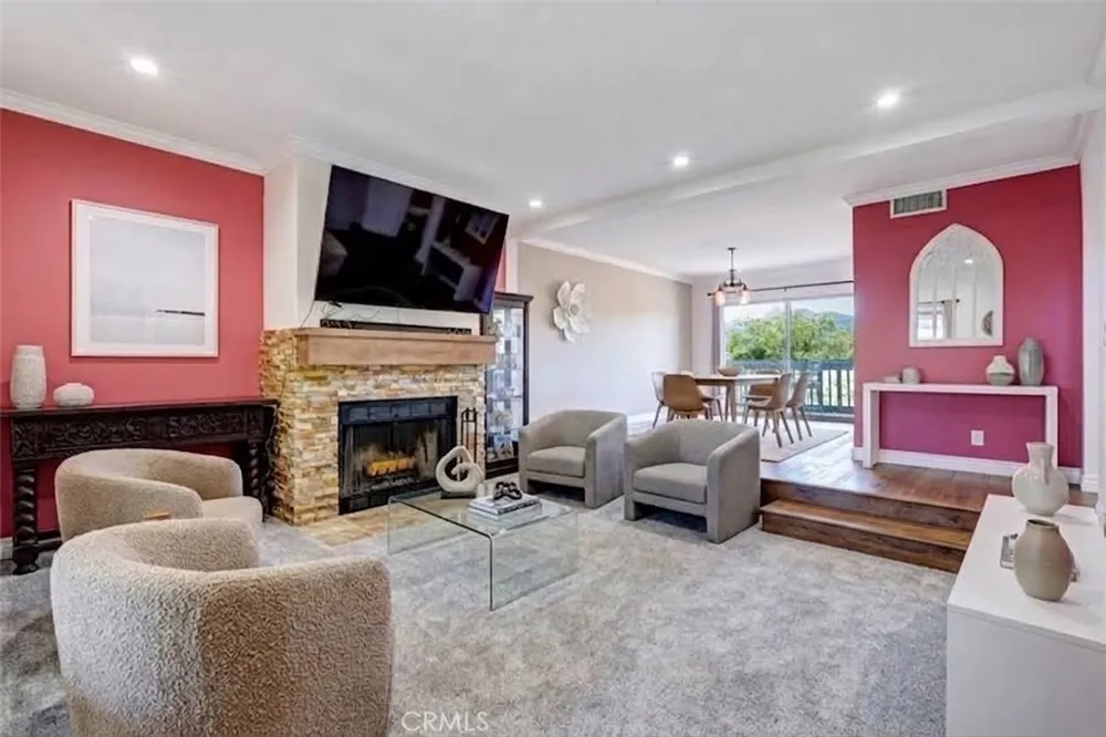 10480 Sunland Boulevard #7 Sunland, CA 91040