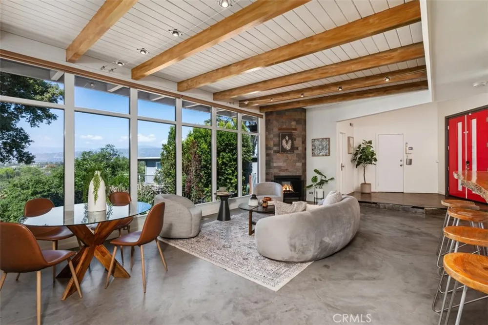 11575 Sunshine Terrace Studio City, CA 91604
