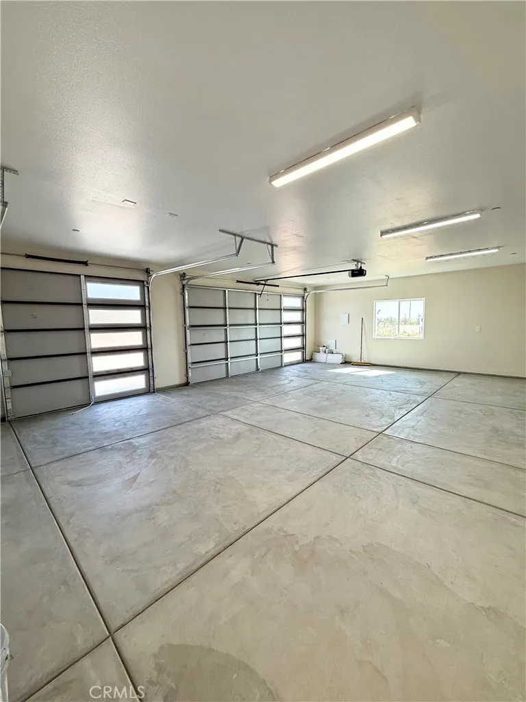 10583 Valencia Street Hesperia, CA 92344