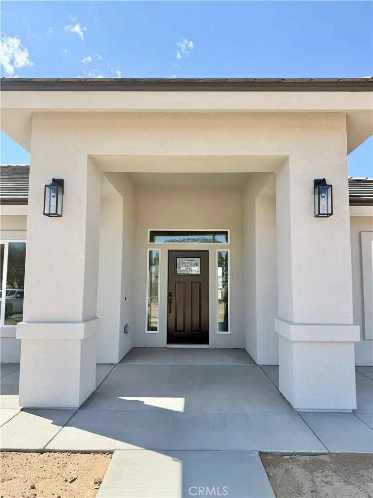 10583 Valencia Street Hesperia, CA 92344