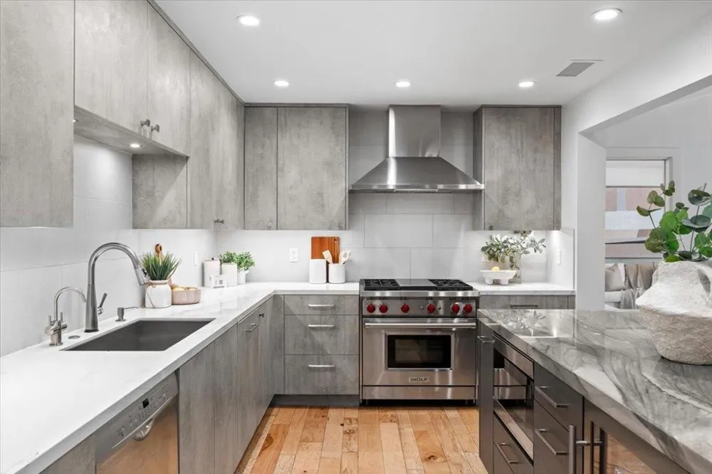 20319 Kirkmont Drive Saratoga, CA 95070