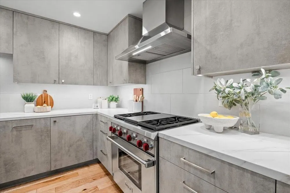 20319 Kirkmont Drive Saratoga, CA 95070