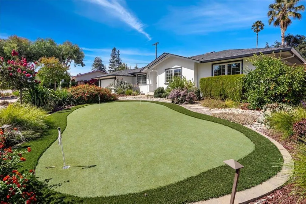 20319 Kirkmont Drive Saratoga, CA 95070