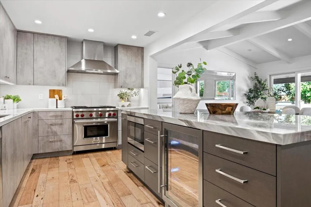 20319 Kirkmont Drive Saratoga, CA 95070