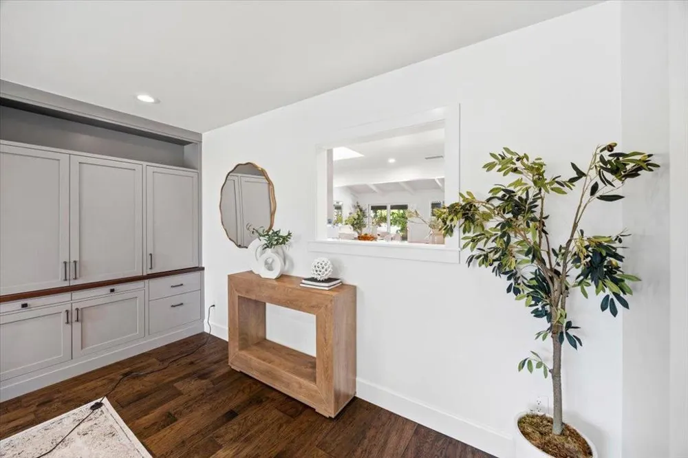 20319 Kirkmont Drive Saratoga, CA 95070