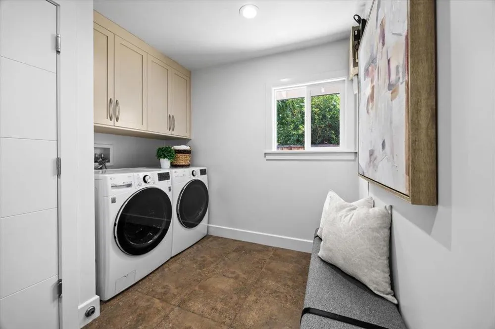 20319 Kirkmont Drive Saratoga, CA 95070
