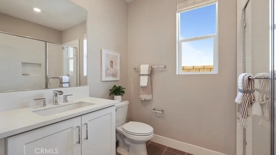 29762 Camino La Cumbre Valencia, CA 91354