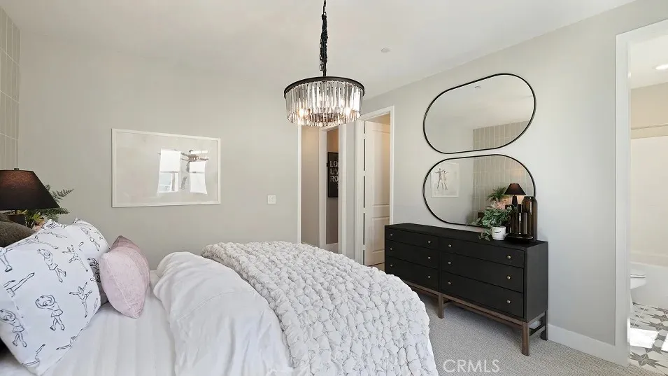 29762 Camino La Cumbre Valencia, CA 91354