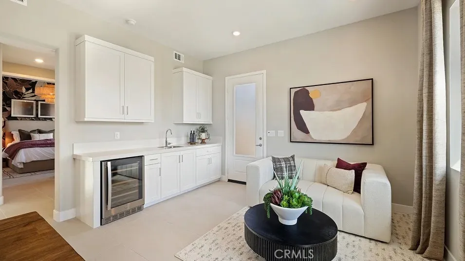 29762 Camino La Cumbre Valencia, CA 91354