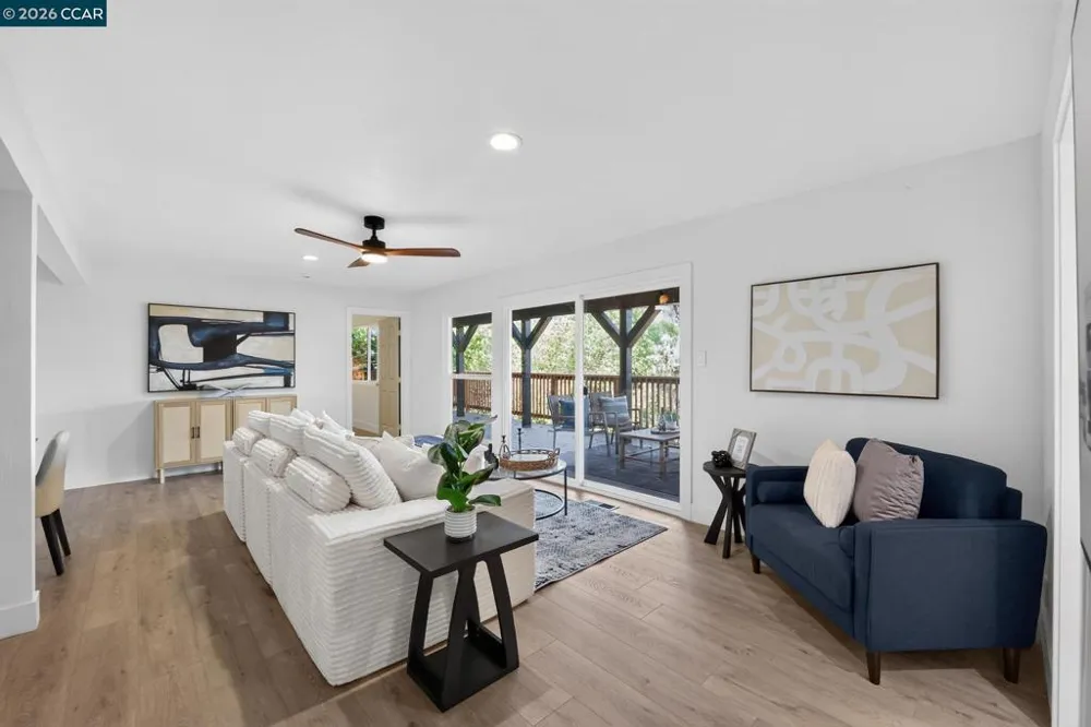 123 Oak Springs Drive San Anselmo, CA 94960