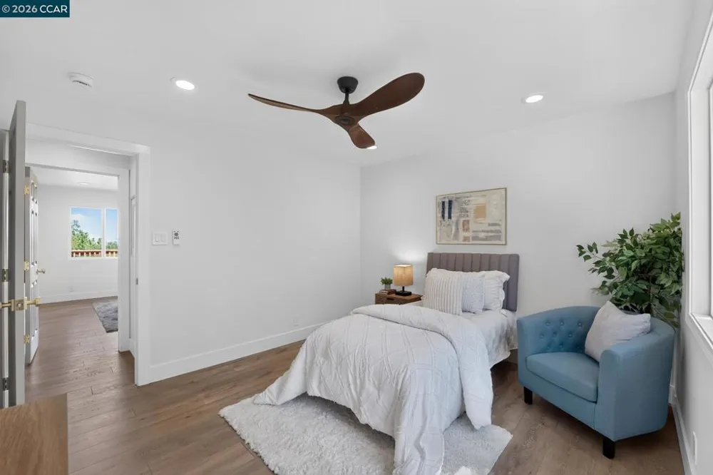 123 Oak Springs Drive San Anselmo, CA 94960