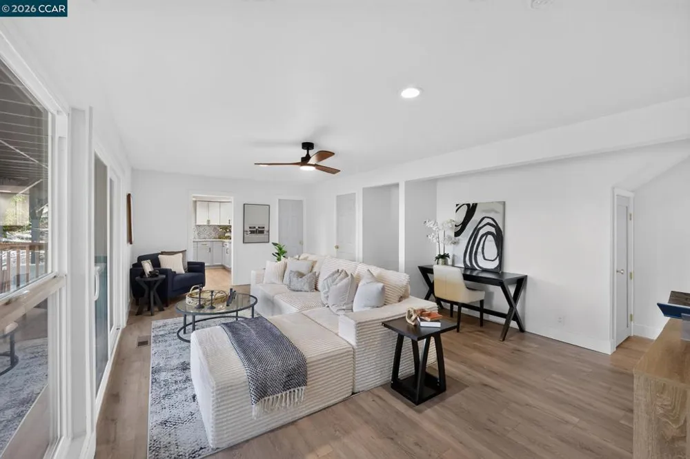 123 Oak Springs Drive San Anselmo, CA 94960