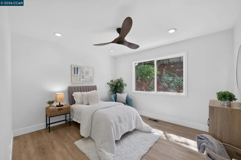 123 Oak Springs Drive San Anselmo, CA 94960