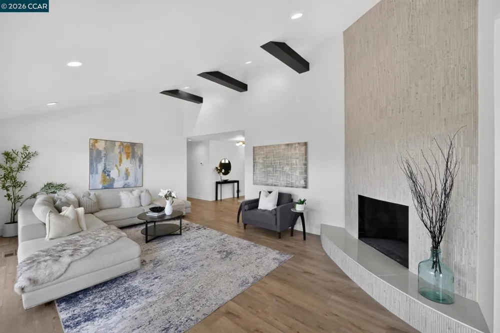 123 Oak Springs Drive San Anselmo, CA 94960