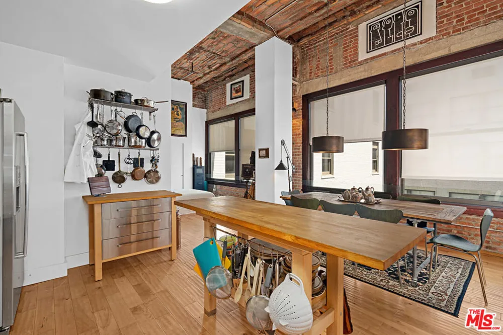 460 S Spring Street #1217 Los Angeles, CA 90013