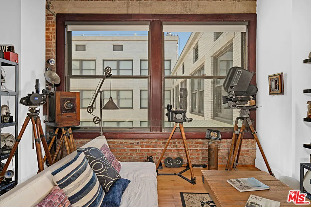 460 S Spring Street #1217 Los Angeles, CA 90013