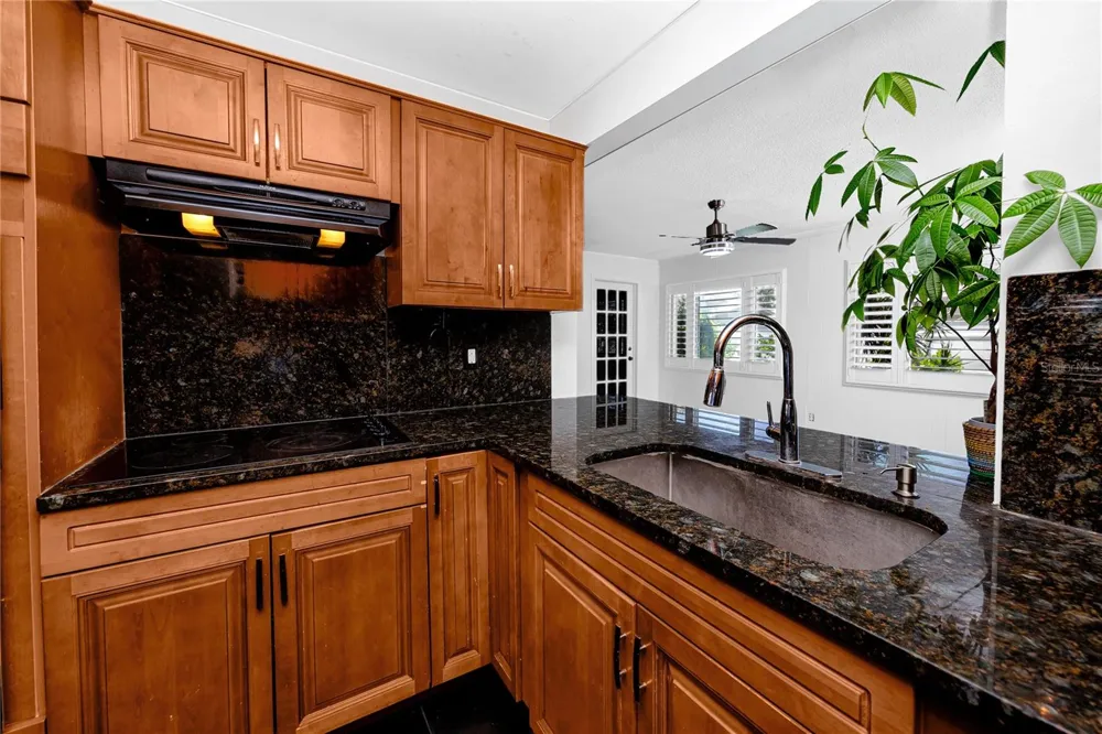 1744 HARBOR CIRCLE E Largo, FL 33770