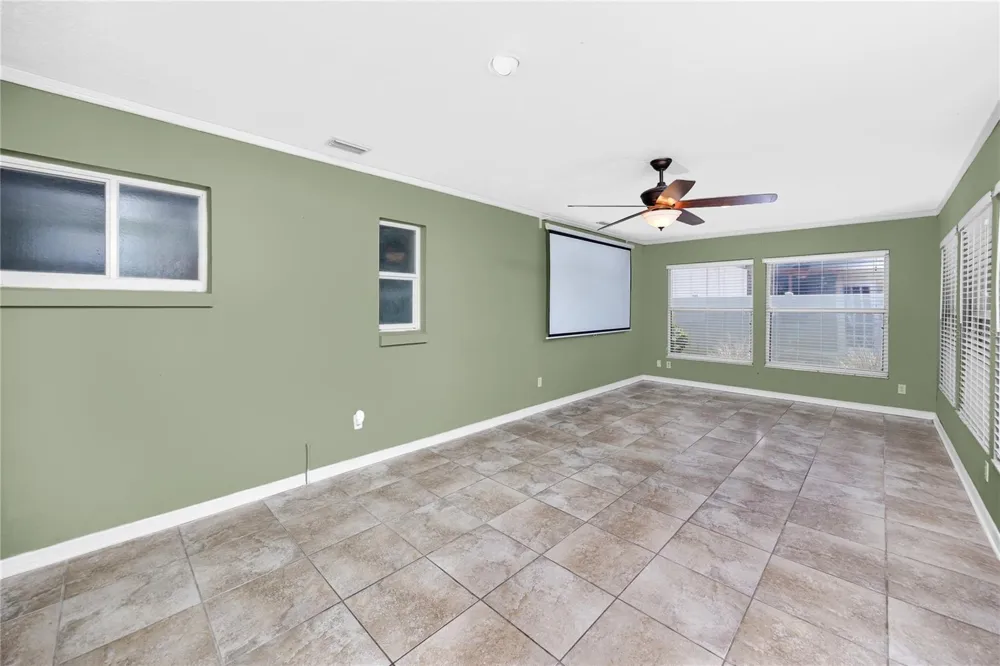 1744 HARBOR CIRCLE E Largo, FL 33770