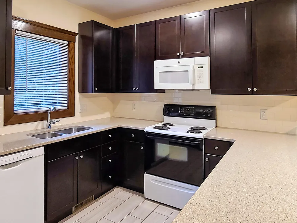 1319 Forest Court Ann Arbor City, MI 48104