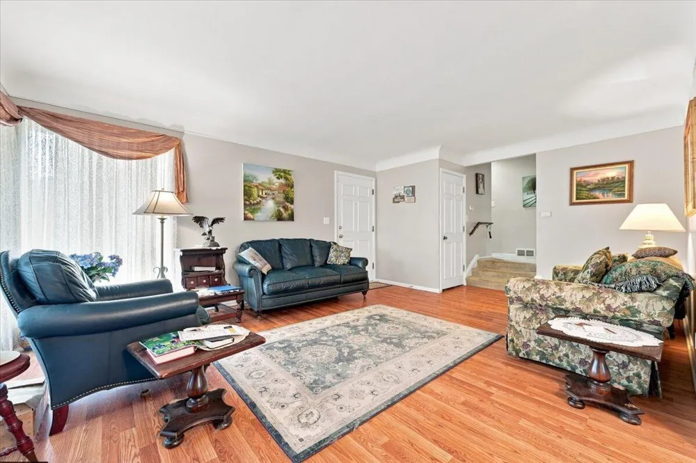 27445 Buckingham Street Livonia City, MI 48154
