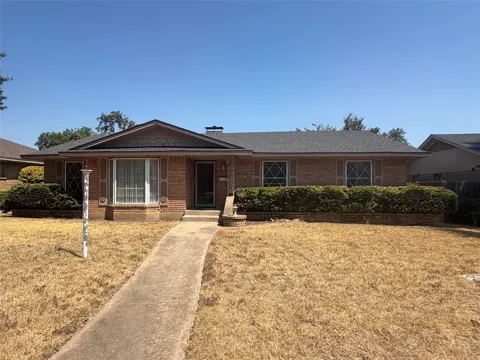 1531 Brook Valley Lane