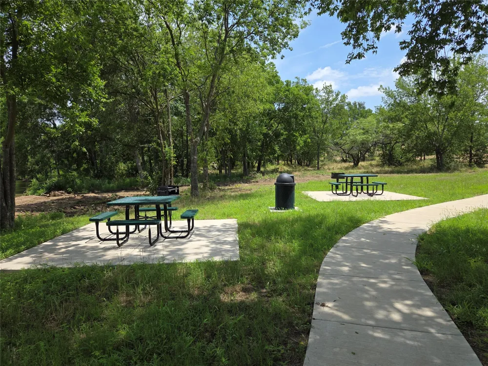 Diamond Point Drive Corsicana, TX 75109