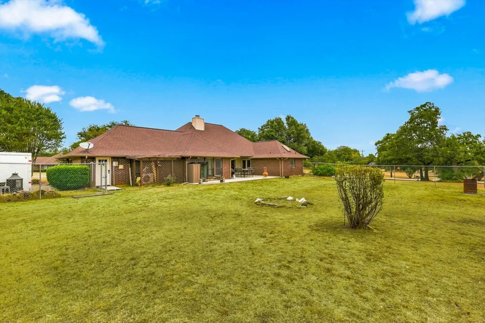 1332 Rolling Acres Drive Argyle, TX 76226