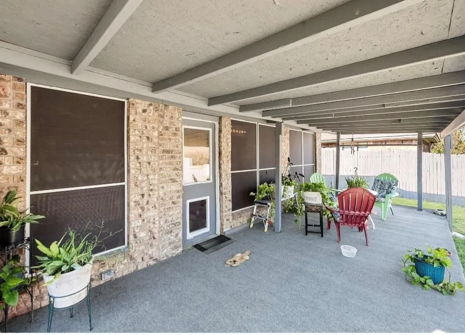 807 Fondren Drive Arlington, TX 76001
