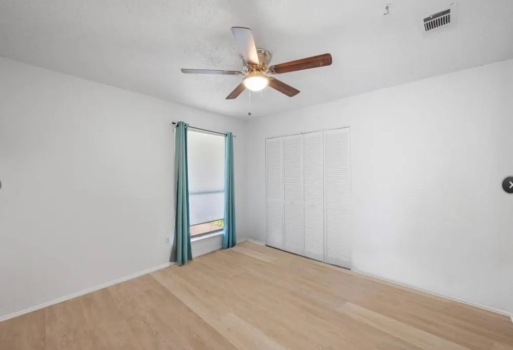807 Fondren Drive Arlington, TX 76001