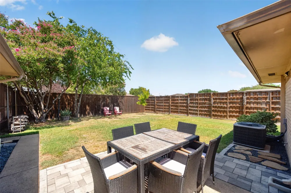 1619 University Drive Richardson, TX 75081