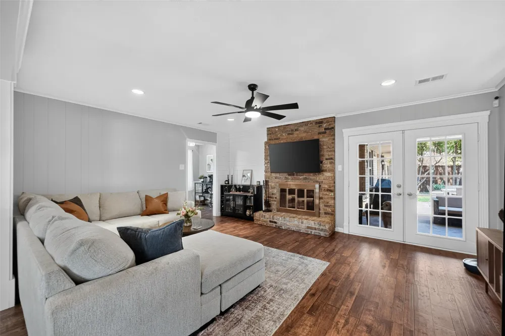 1619 University Drive Richardson, TX 75081