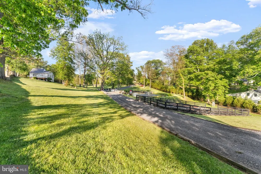 23375 POTTS MILL ROAD Middleburg, VA 20117