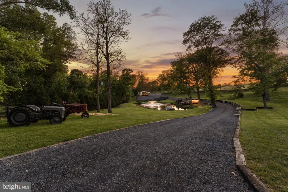 23375 POTTS MILL ROAD Middleburg, VA 20117