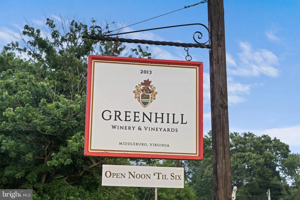 23375 POTTS MILL ROAD Middleburg, VA 20117