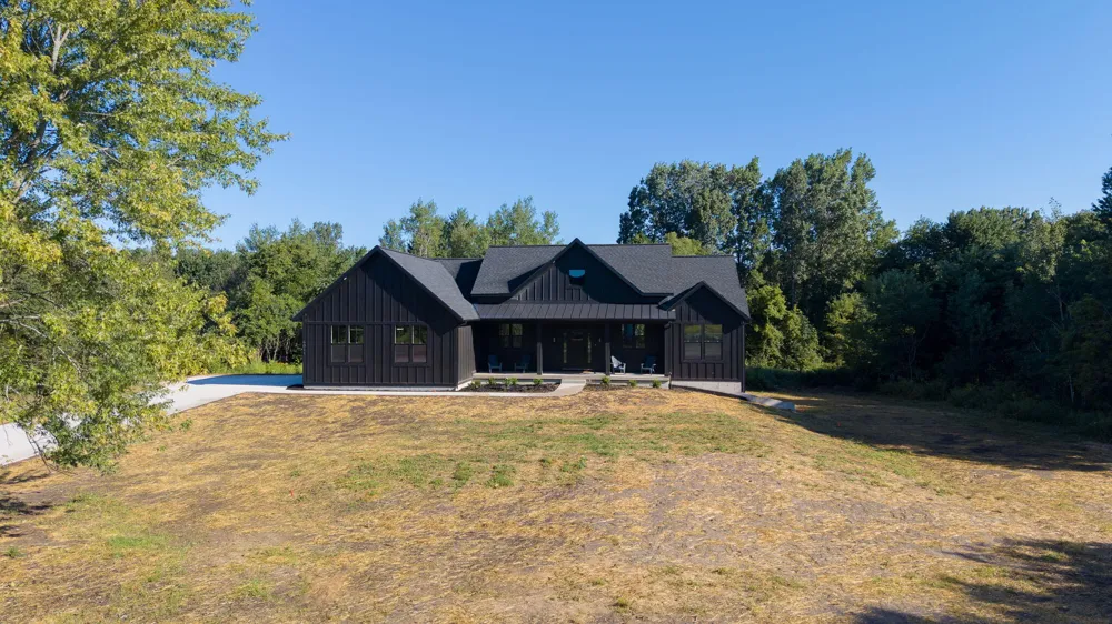 6011 Hidden Creek Trail Hamilton, MI 49419