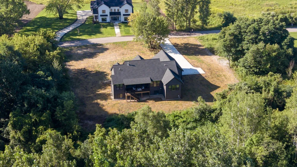 6011 Hidden Creek Trail Hamilton, MI 49419