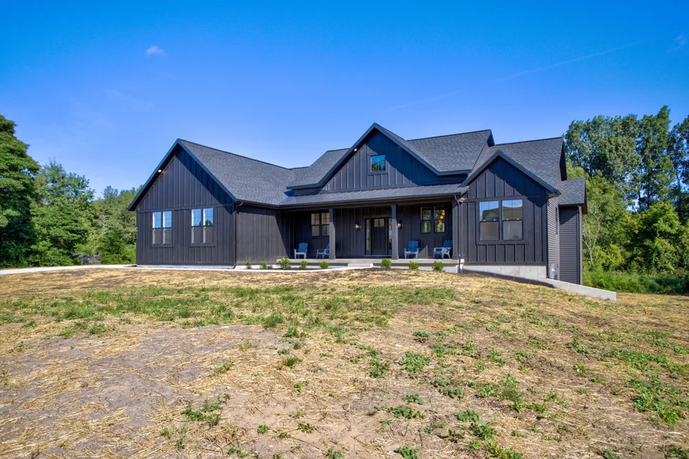 6011 Hidden Creek Trail Hamilton, MI 49419