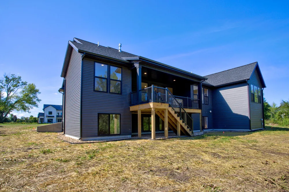 6011 Hidden Creek Trail Hamilton, MI 49419